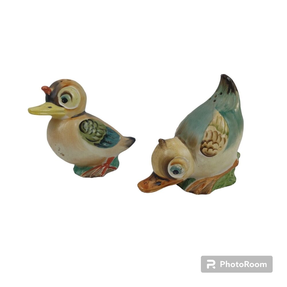 Vintage LD Brand Japan MCM pair of ducks Salt And Pepper Shakers